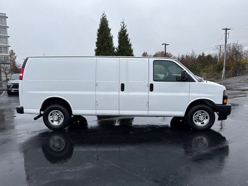 Used 2022 Chevrolet Express 2500 Extended w/ Driver Convenience Package image 2