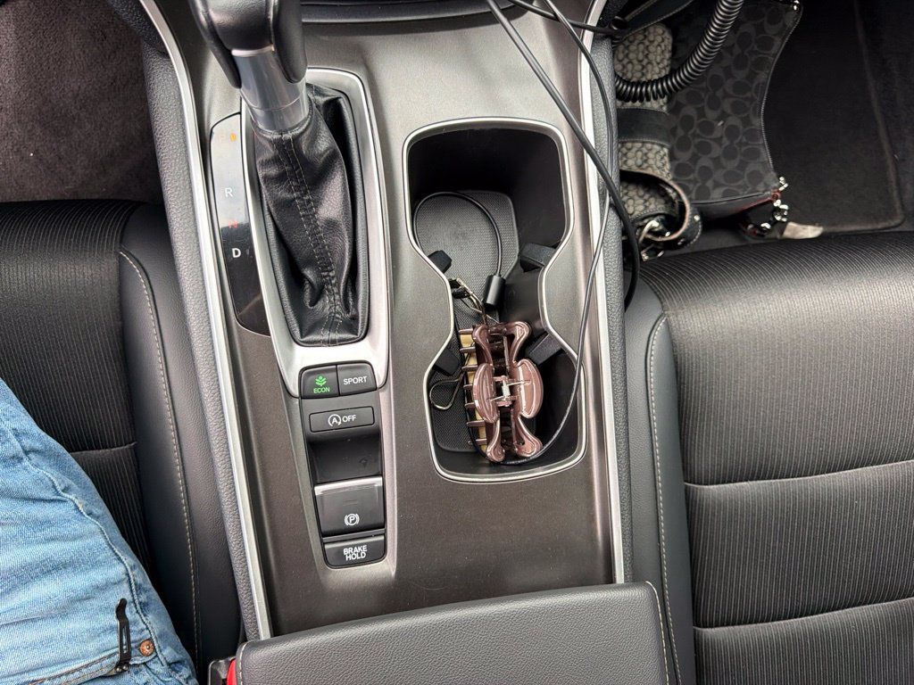 Used 2022 Honda Accord Sport image 25