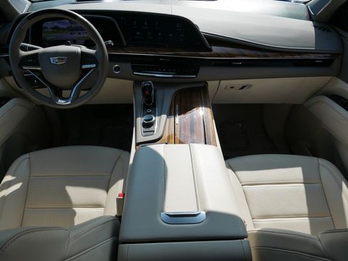 Certified 2024 Cadillac Escalade Sport Platinum w/ LPO, ONYX Package AWD/4WD image 8