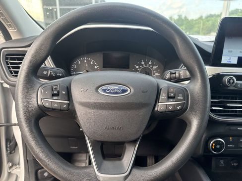 Used 2022 Ford Escape SE w/ SE Sport Appearance Package AWD/4WD image 14