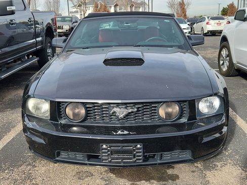 Used 2007 Ford Mustang GT Premium image 2