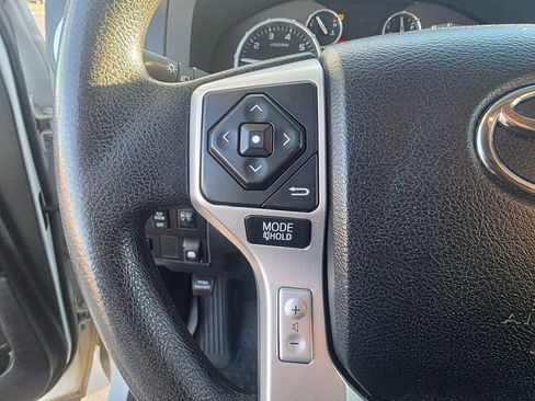 Used 2017 Toyota Tundra SR5 image 13