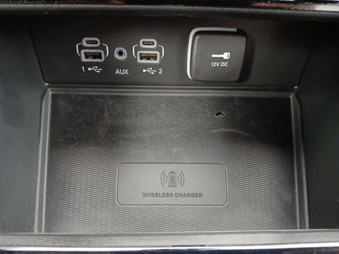 Used 2024 Jeep Grand Cherokee Altitude AWD/4WD image 6