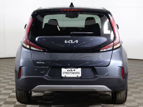 Used 2025 Kia Soul S image 11