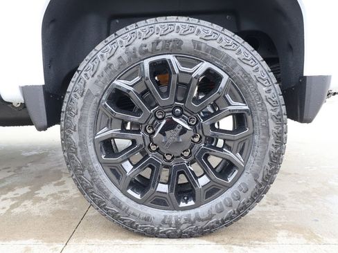 New 2026 GMC Sierra 2500 Denali w/ Denali Reserve Package AWD/4WD image 52