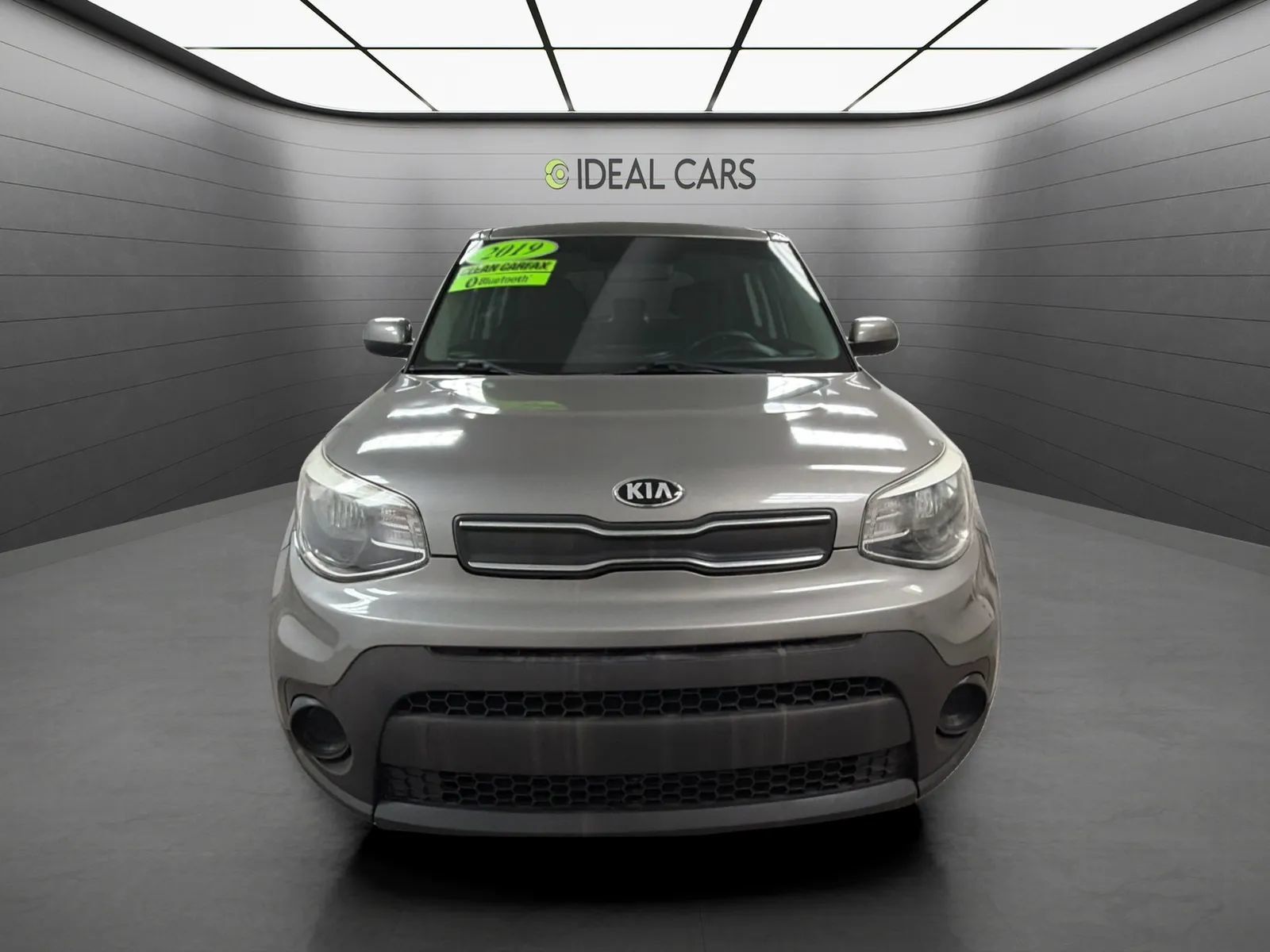 Used 2019 Kia Soul FWD image 2