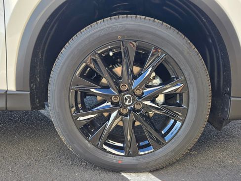 New 2025 MAZDA CX-5 Carbon Edition image 10