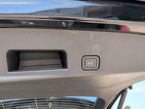 New 2026 GMC Acadia Denali w/ Super Cruise Package FWD image 45