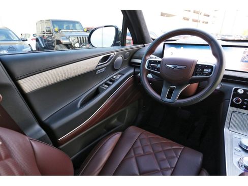 Used 2025 Genesis GV80 3.5T Prestige image 9