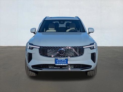 New 2026 Volvo XC90 B5 Plus w/ Protection Package image 4