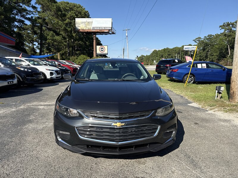 Used 2016 Chevrolet Malibu LT FWD image 2
