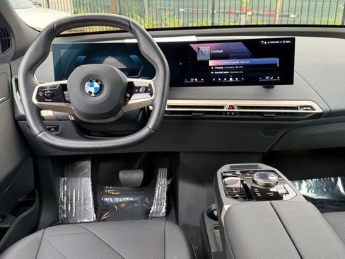 Used 2026 BMW iX xDrive45 w/ Climate Comfort Package image 31