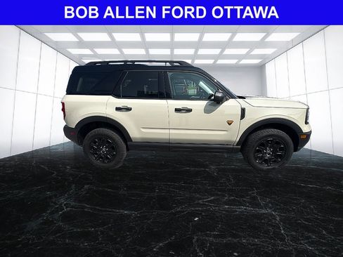 Used 2025 Ford Bronco Sport Badlands AWD/4WD image 4