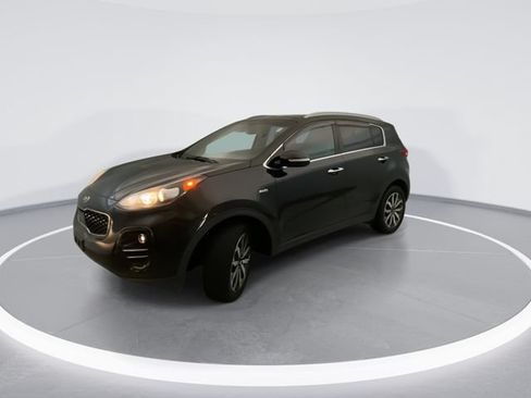 Used 2017 Kia Sportage EX w/ EX Technology Package AWD/4WD image 2