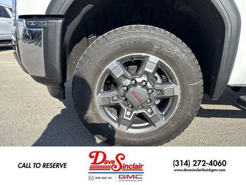 New 2026 GMC Sierra 3500 SLT w/ SLT Premium Package AWD/4WD image 10