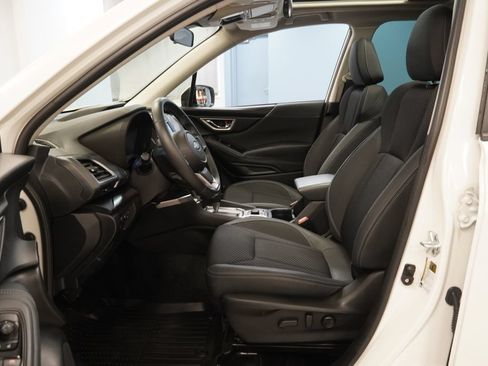 Used 2023 Subaru Forester Premium AWD/4WD image 5