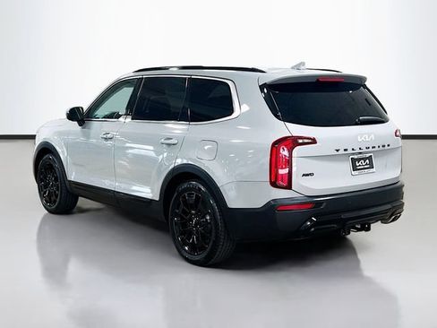 Certified 2022 Kia Telluride EX w/ EX Premium Package AWD/4WD image 5