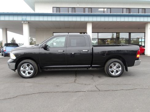 Used 2018 RAM 1500 Big Horn image 2