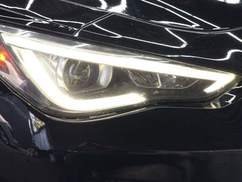 Used 2018 INFINITI Q60 Red Sport 400 w/ Pro Active Package image 19