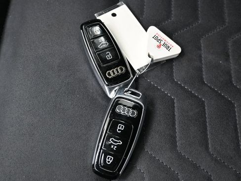 Used 2024 Audi e-tron GT Premium Plus AWD/4WD image 22