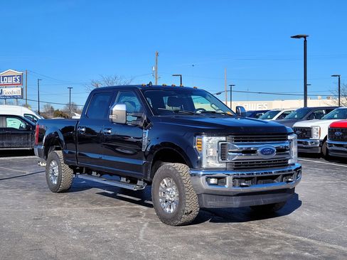 Used 2019 Ford F250 XLT w/ XLT Premium Package image 1