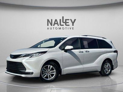 Certified 2025 Toyota Sienna Limited