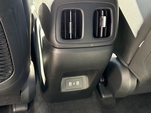 Certified 2025 Hyundai Tucson Limited image 16