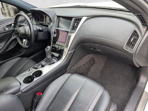 Used 2017 INFINITI Q60 w/ Premium Plus Package 3.0T image 18