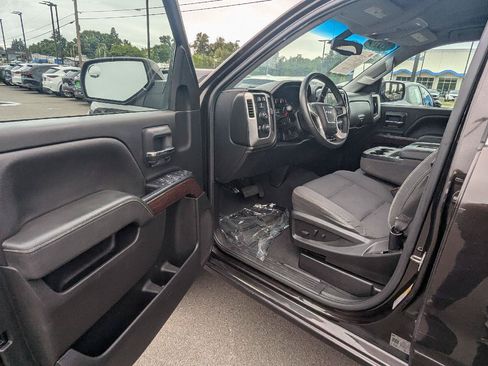 Used 2019 GMC Sierra 1500 SLE w/ SLE Value Package AWD/4WD image 13