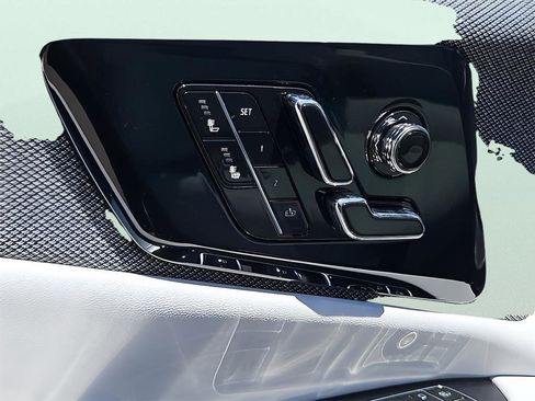 New 2025 Cadillac Optiq Sport 1 image 21