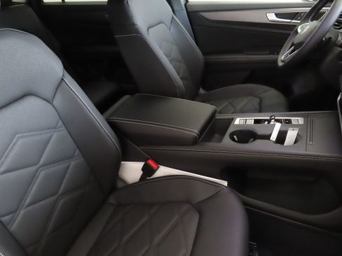 New 2026 Volkswagen Atlas Cross Sport SE FWD image 26