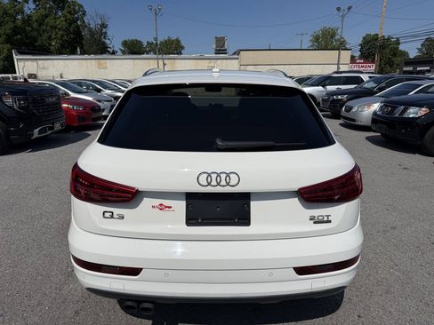 Used 2017 Audi Q3 2.0T Premium w/ Convenience Package AWD/4WD image 4