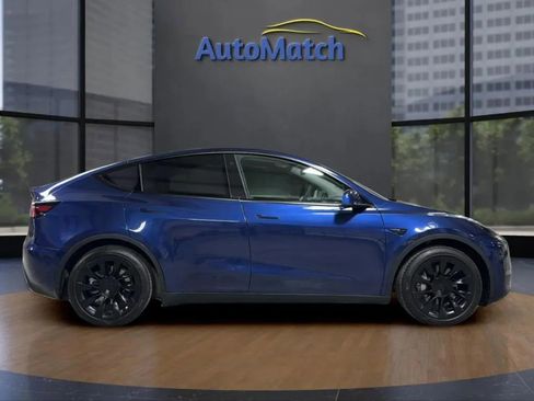 Used 2023 Tesla Model Y Long Range image 12