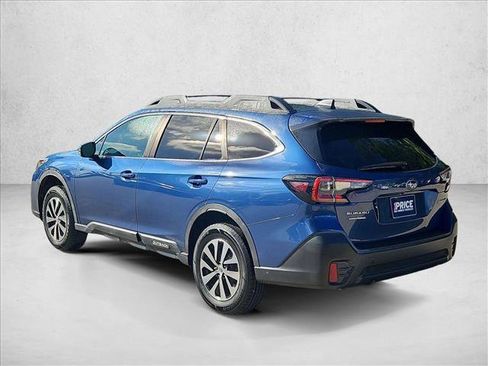 Used 2020 Subaru Outback Premium image 8