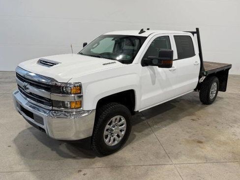 Used 2018 Chevrolet Silverado 2500 LT w/ LT Fleet Convenience Package AWD/4WD image 2