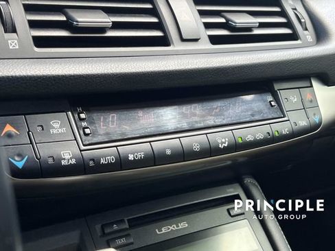 Used 2015 Lexus CT 200h FWD image 23