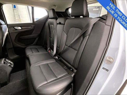 Certified 2025 Volvo XC40 B5 Plus image 34