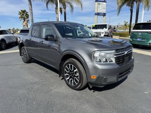 Used 2024 Ford Maverick Lariat image 2