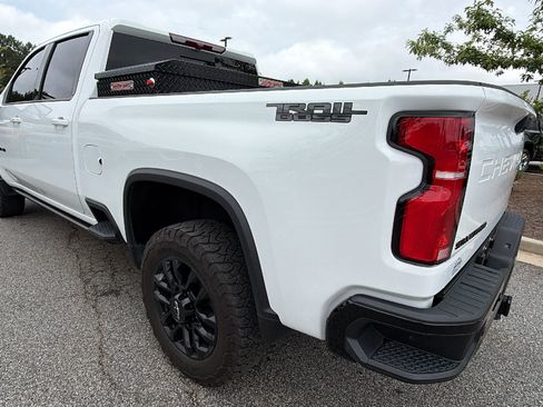 Used 2025 Chevrolet Silverado 2500 LTZ w/ Trail Boss Package AWD/4WD image 10