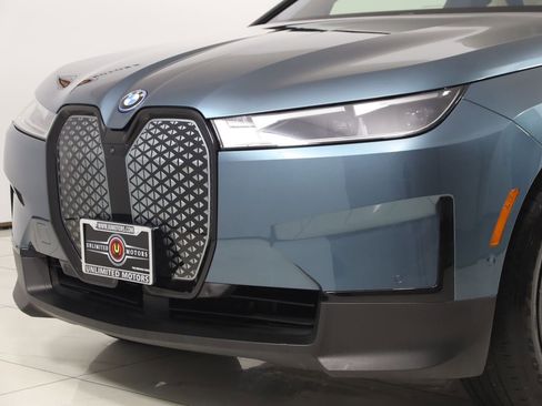 Used 2023 BMW iX xDrive50 w/ Convenience Package AWD/4WD image 61