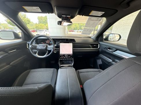 Certified 2025 GMC Terrain Elevation AWD/4WD image 20