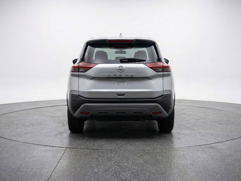 Used 2025 Nissan Rogue SV FWD image 7