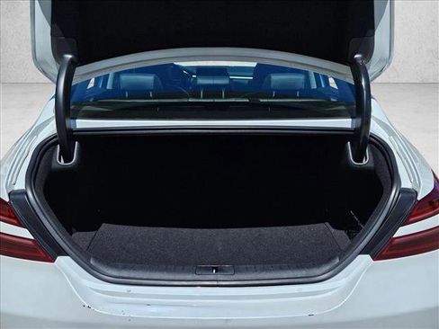 Used 2025 Genesis G70 2.5T image 6