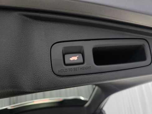 Used 2021 Honda CR-V Touring image 9