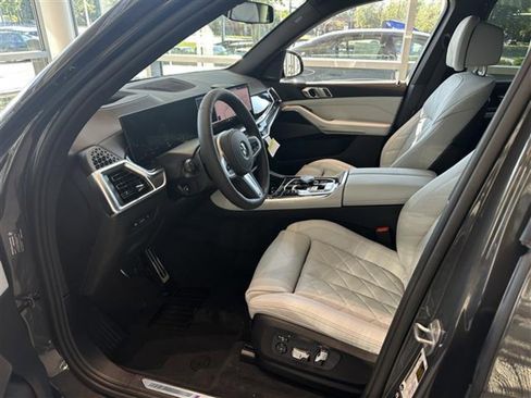 New 2026 BMW X5 xDrive40i w/ M Sport Package image 12
