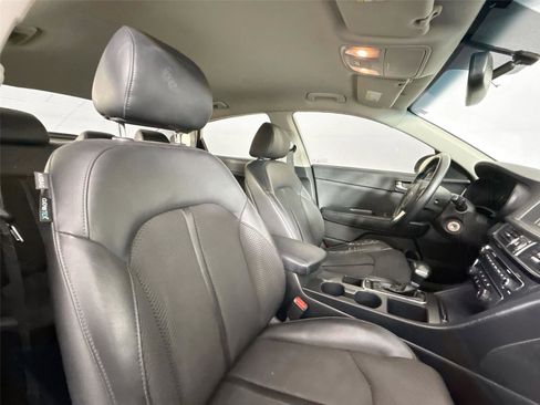 Used 2018 Kia Optima S image 34