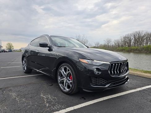 Used 2023 Maserati Levante GT AWD/4WD image 62