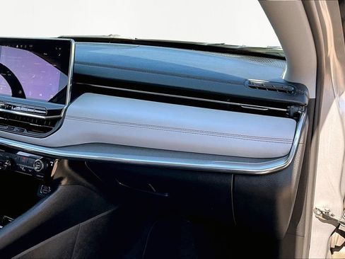 Used 2022 Jeep Compass Limited AWD/4WD image 17