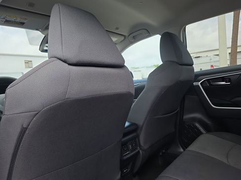 Used 2024 Toyota RAV4 XLE FWD image 17