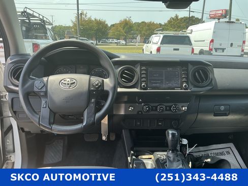 Used 2023 Toyota Tacoma SR RWD image 15